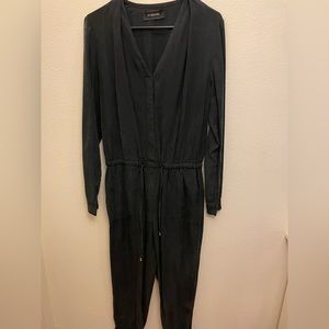 JW signature pantsuit